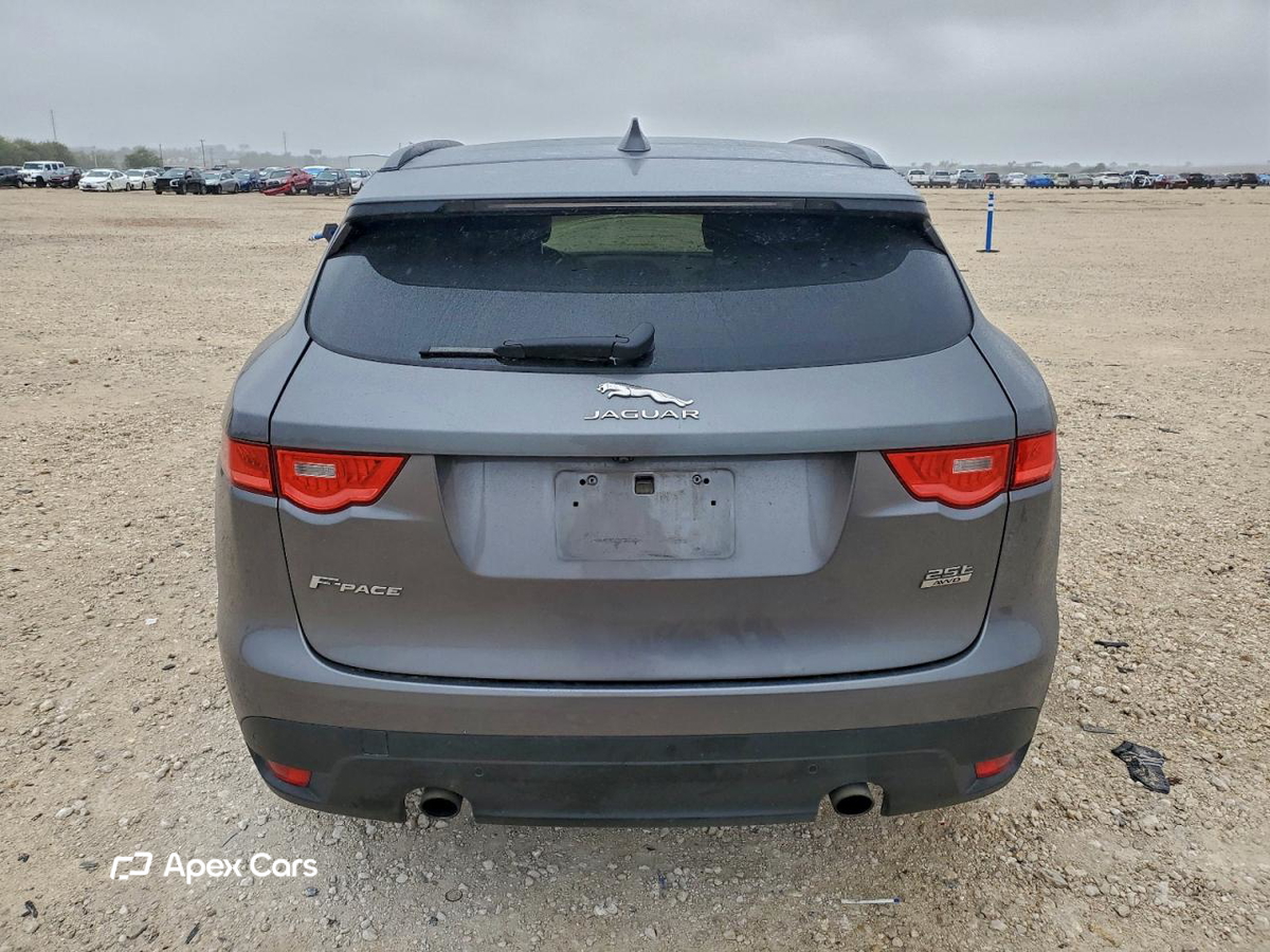 Jaguar F-Pace 2018