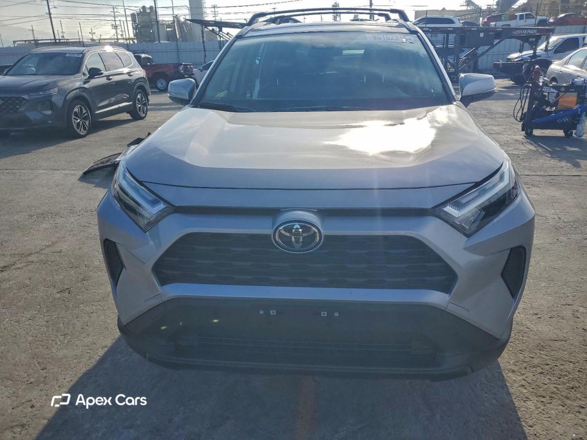 Toyota RAV 4 2025