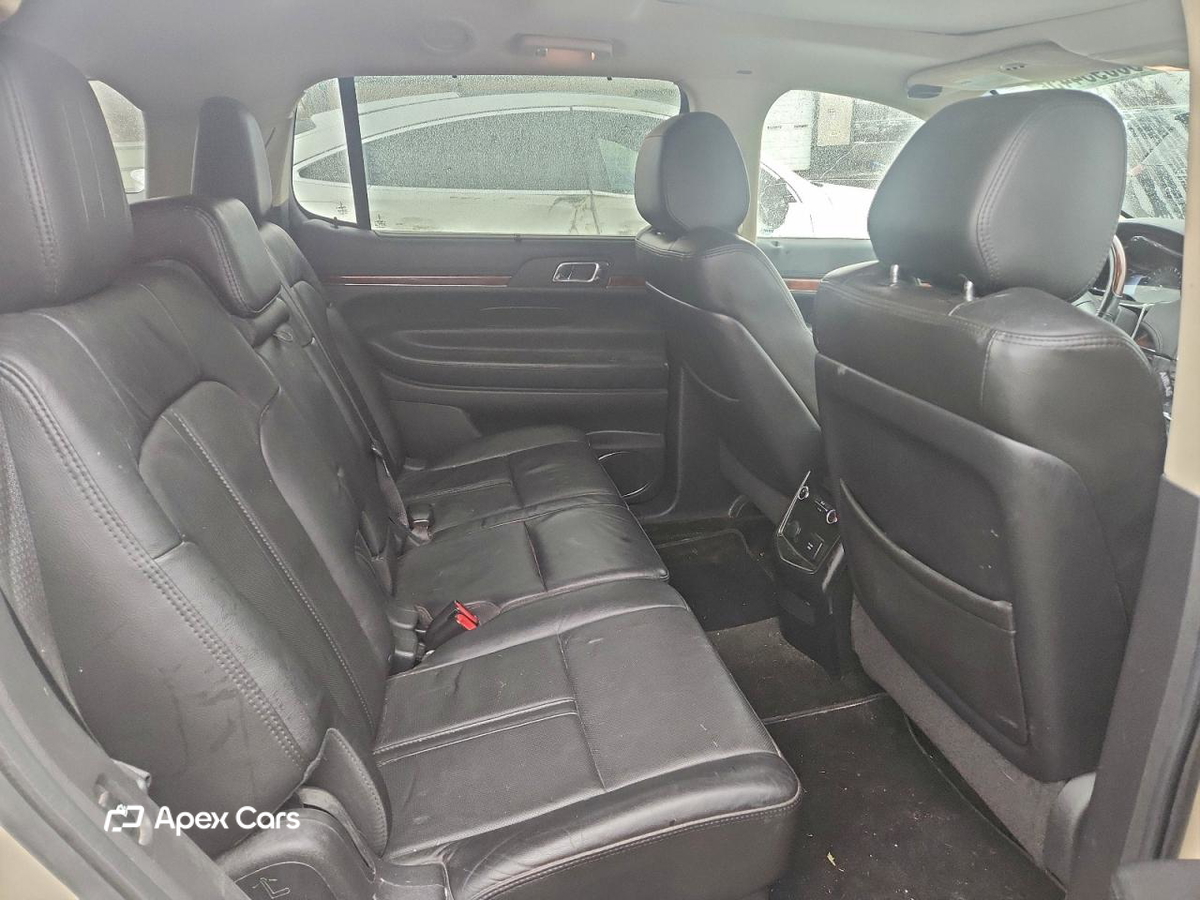 Lincoln MKT 2015