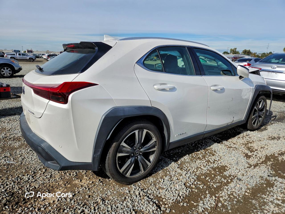 Lexus UX 2020