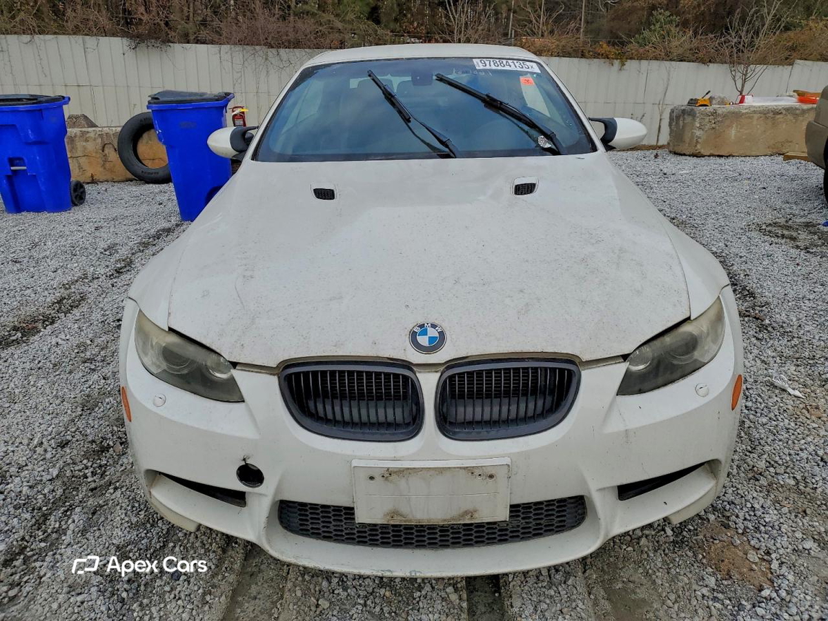 BMW M3 2011