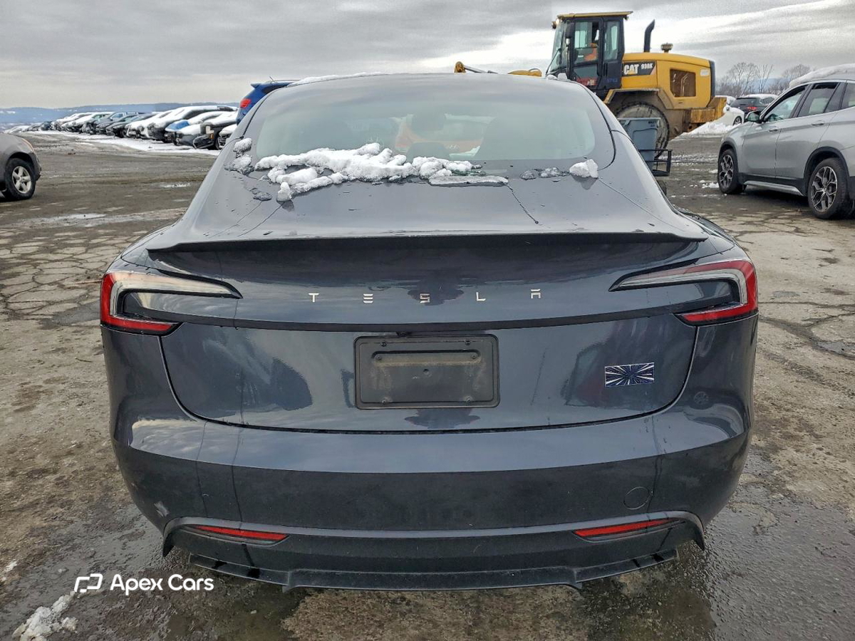 Tesla Model 3 2025
