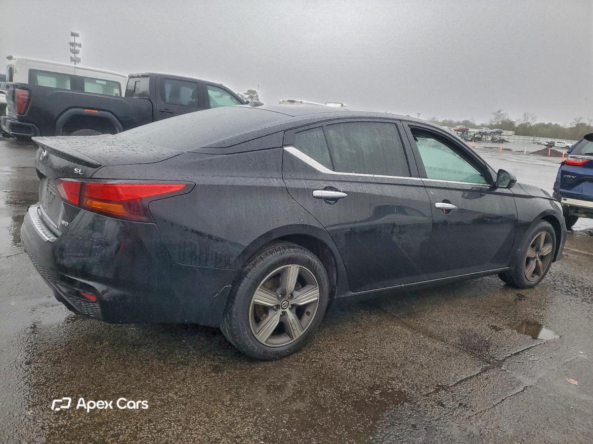 Nissan Altima 2019