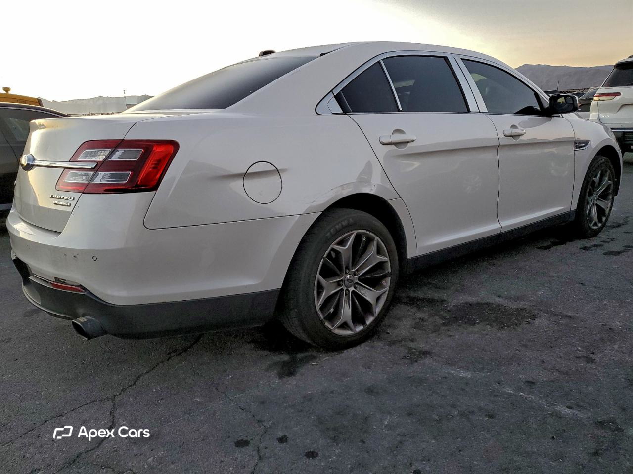 Ford Taurus 2014