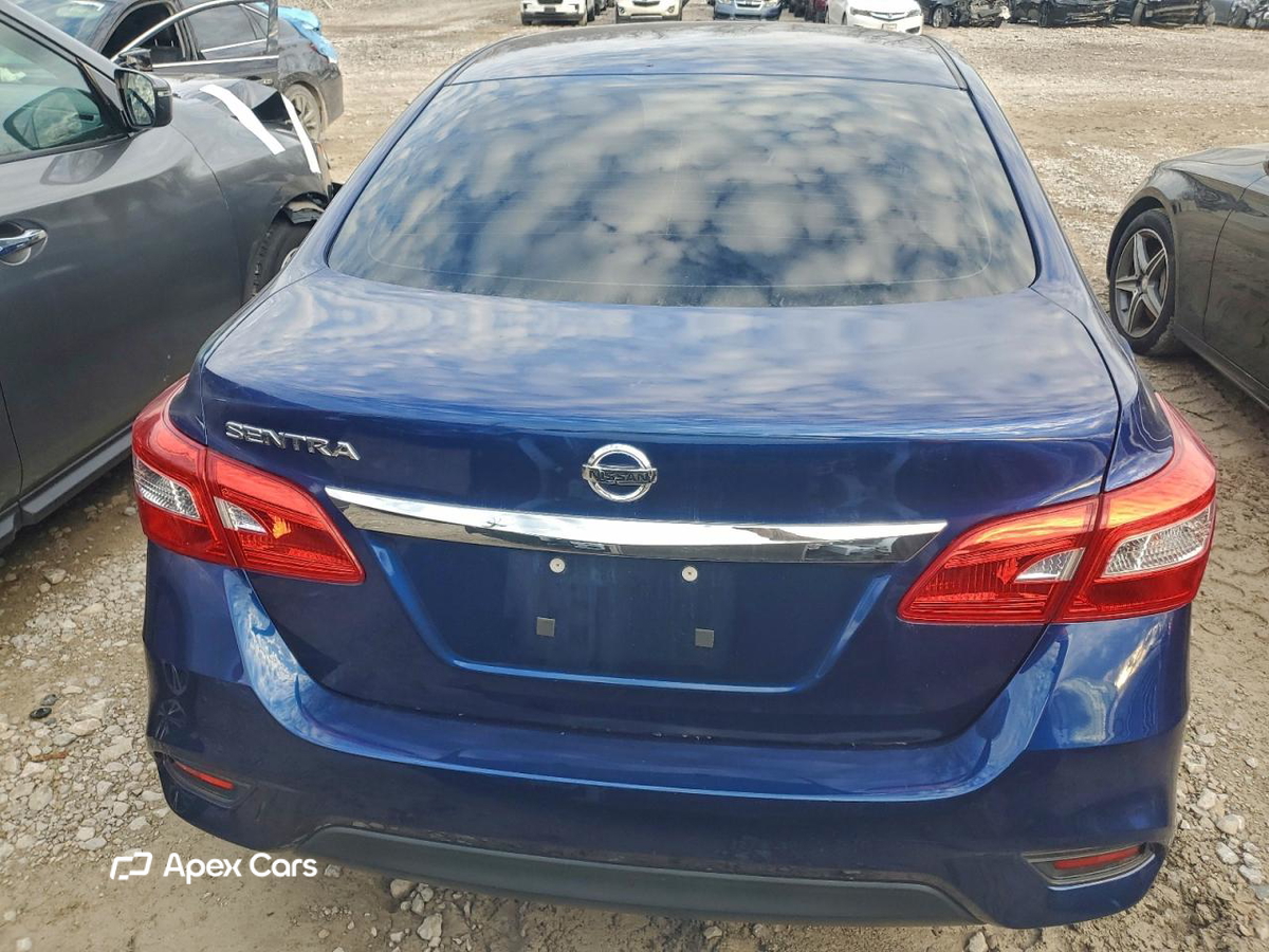 Nissan Sentra 2018