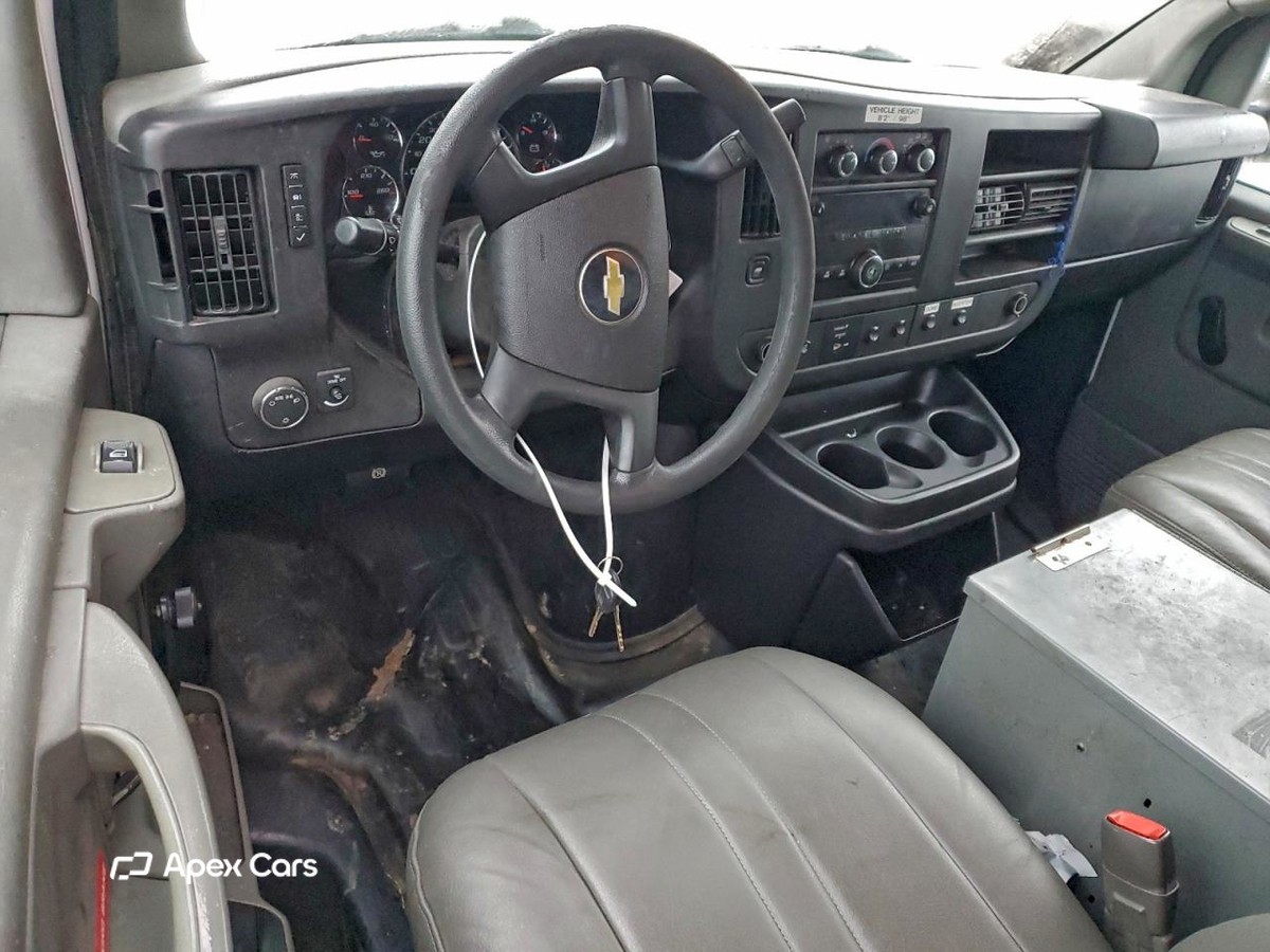Chevrolet Express 2013