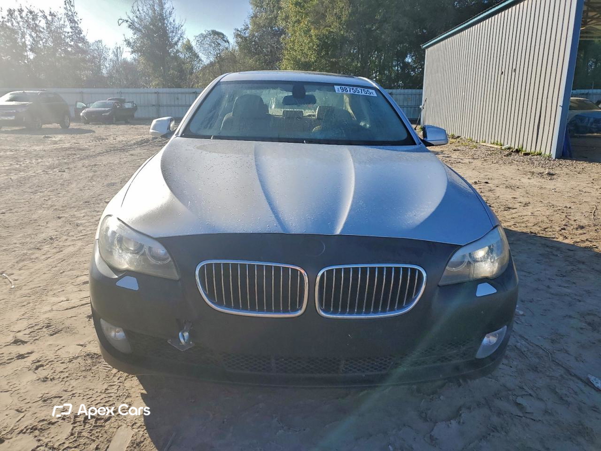 BMW Series 5 2011