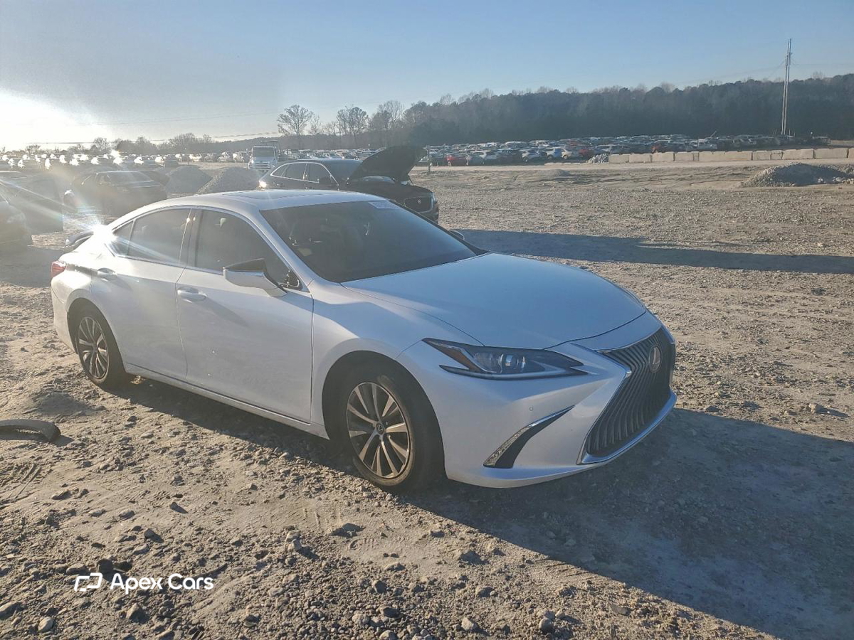 Lexus ES 2021