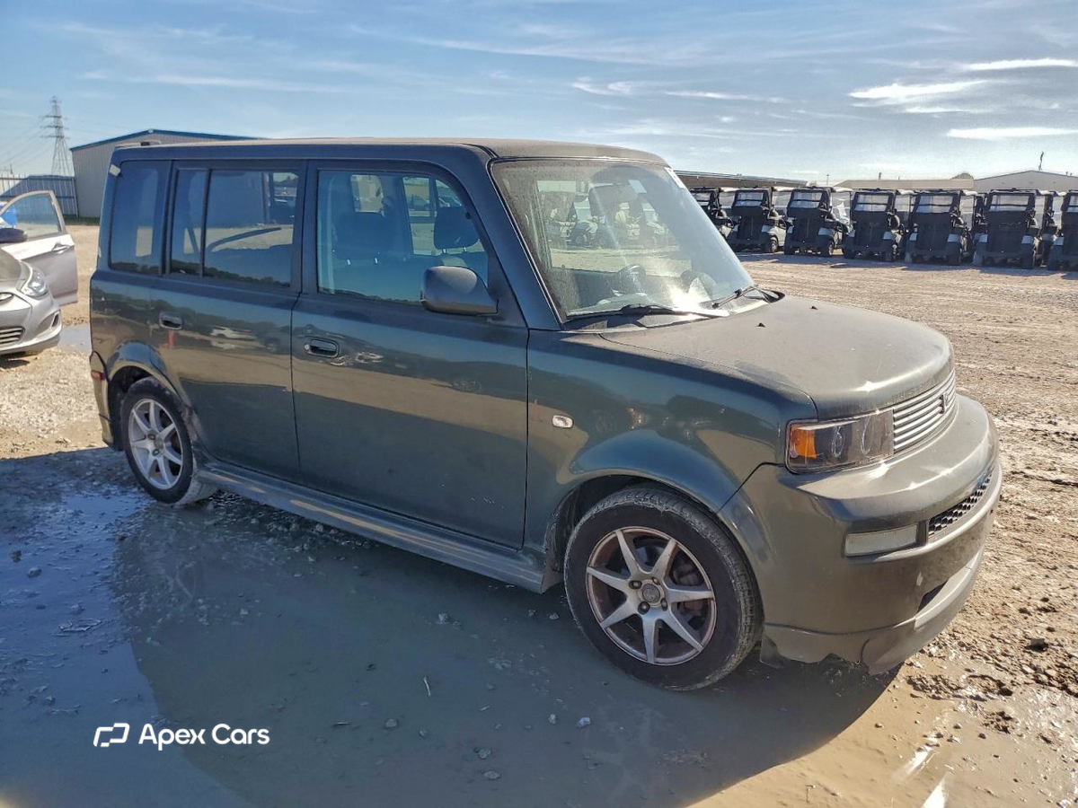 Scion xB 2005