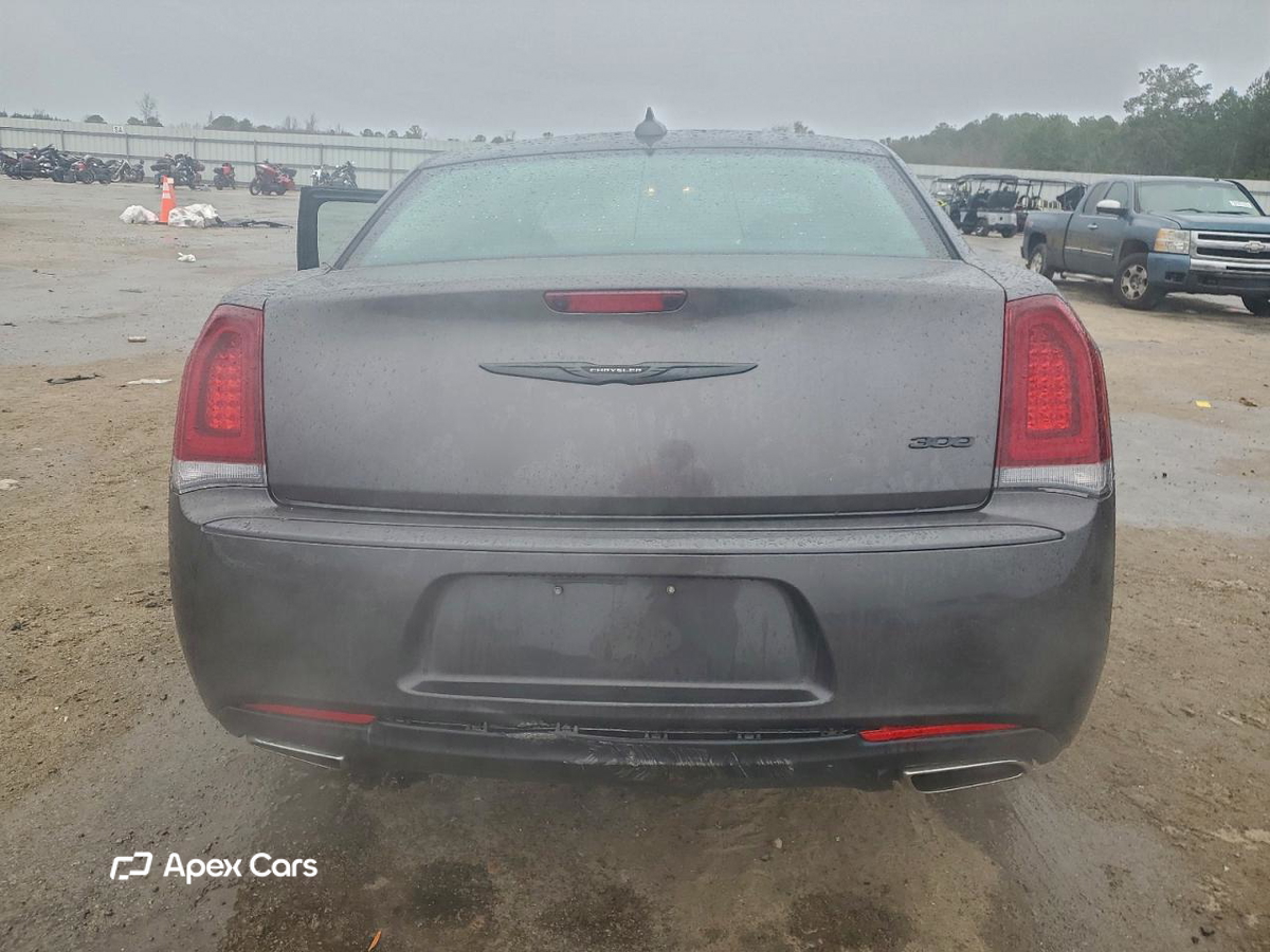 Chrysler 300 2020