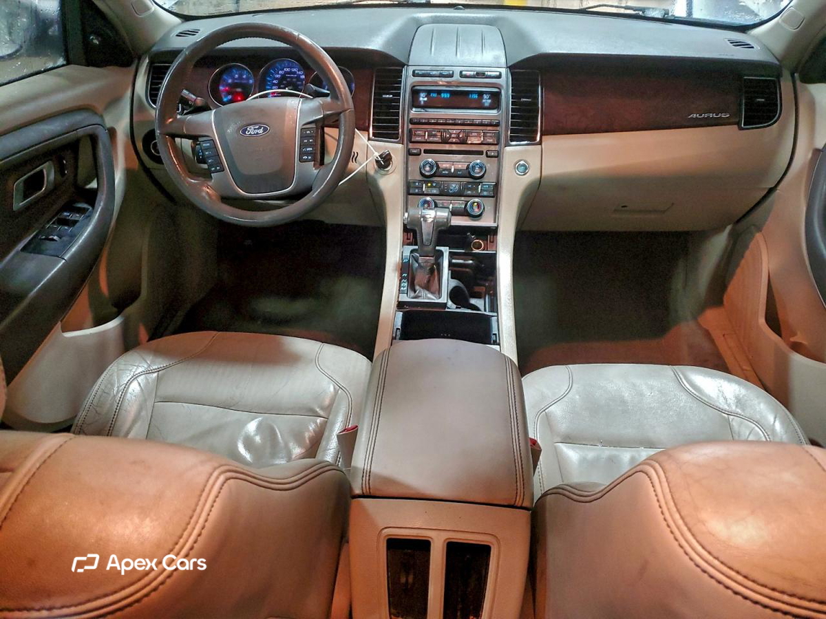 Ford Taurus 2011
