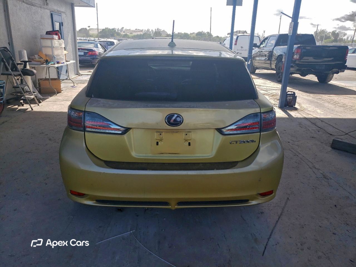 Lexus CT 2011