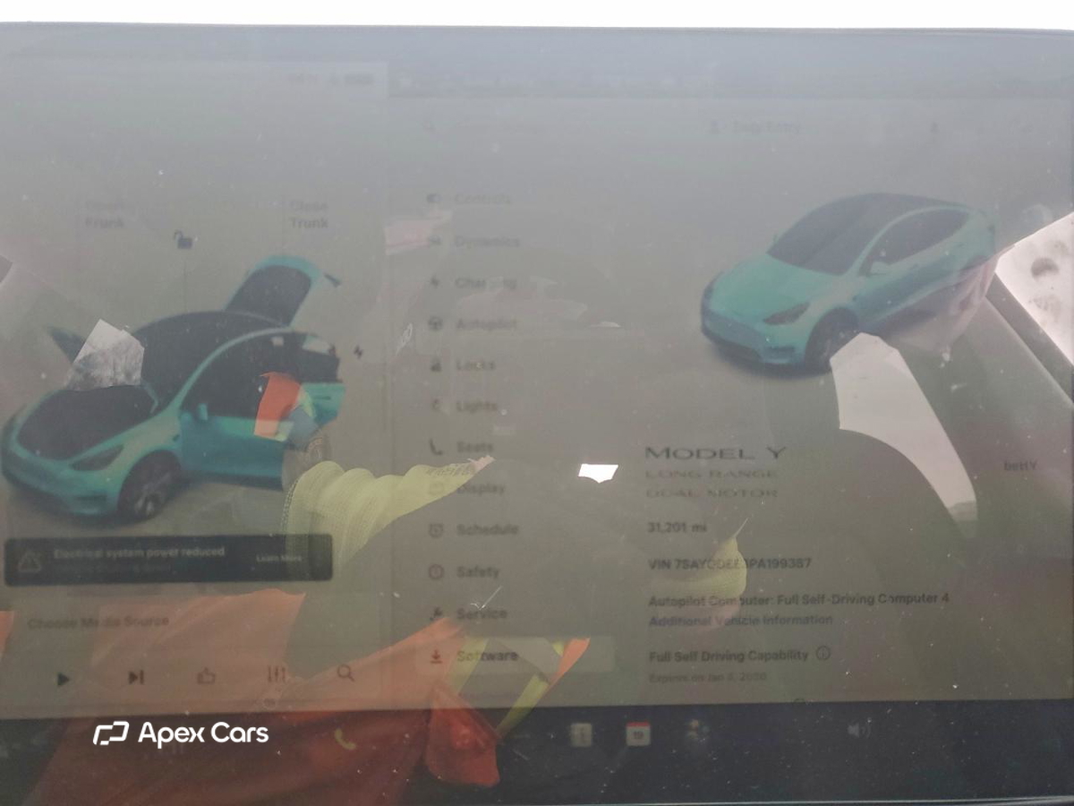 Tesla Model Y 2023