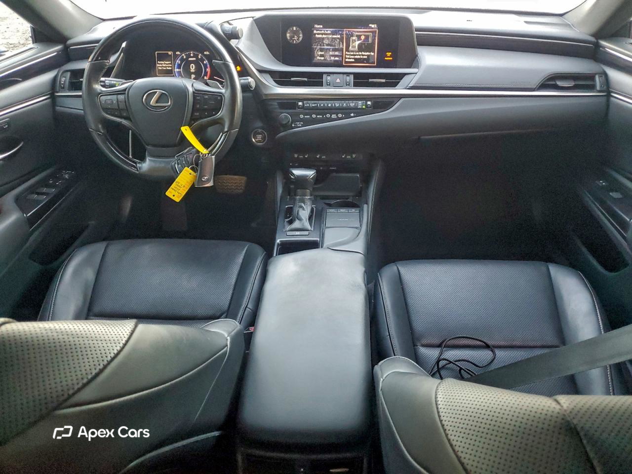 Lexus ES 2020