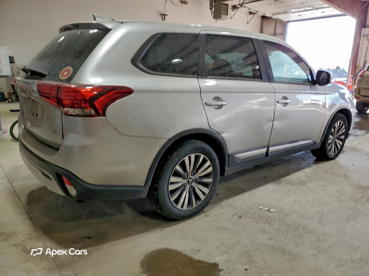 Mitsubishi Outlander 2020