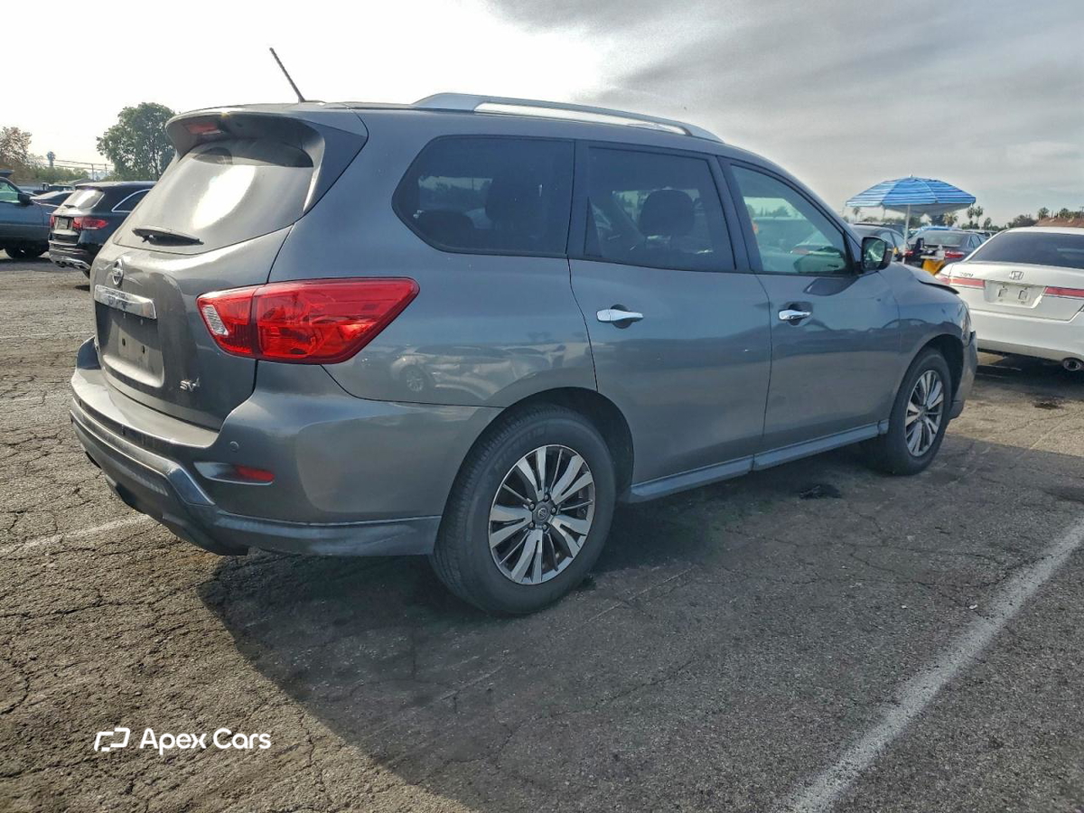 Nissan Pathfinder 2018