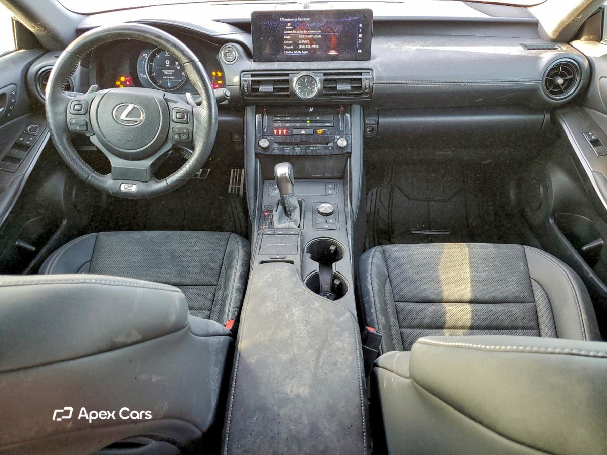 Lexus IS 2023