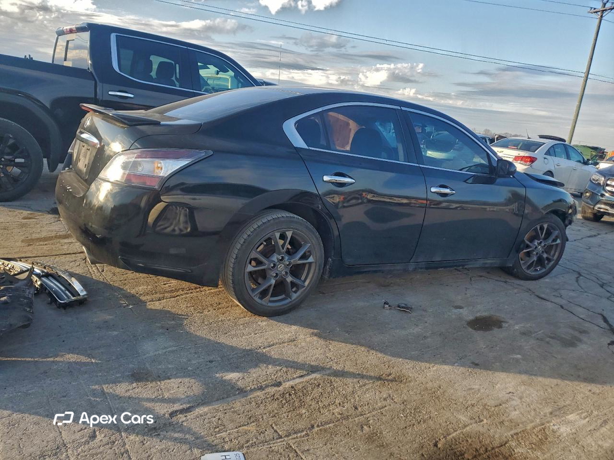 Nissan Maxima 2012