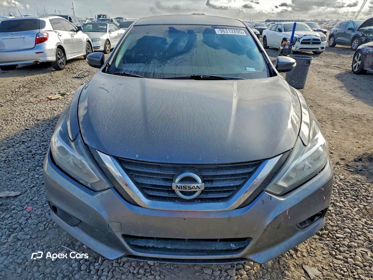 Nissan Altima 2018