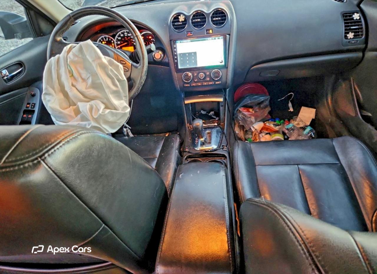 Nissan Altima 2011
