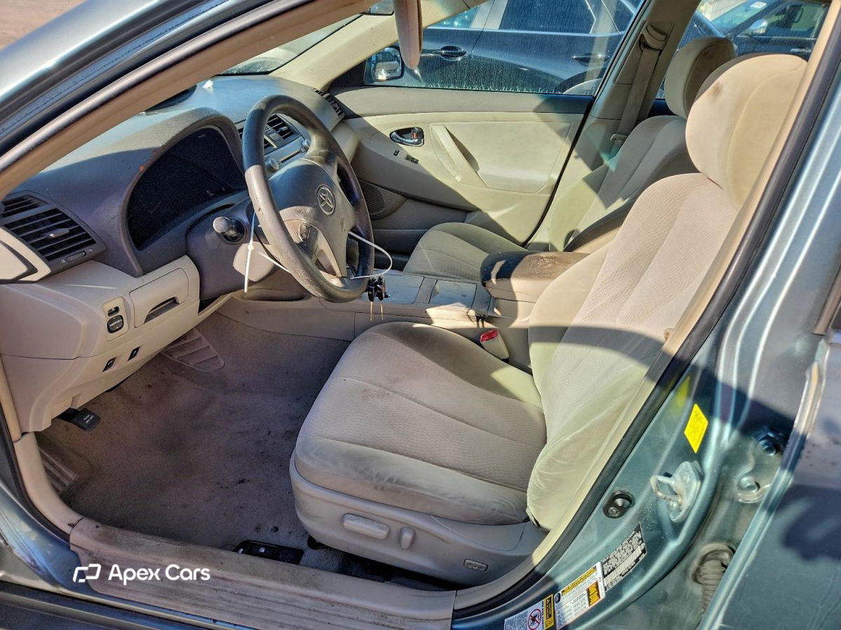 Toyota Camry 2011