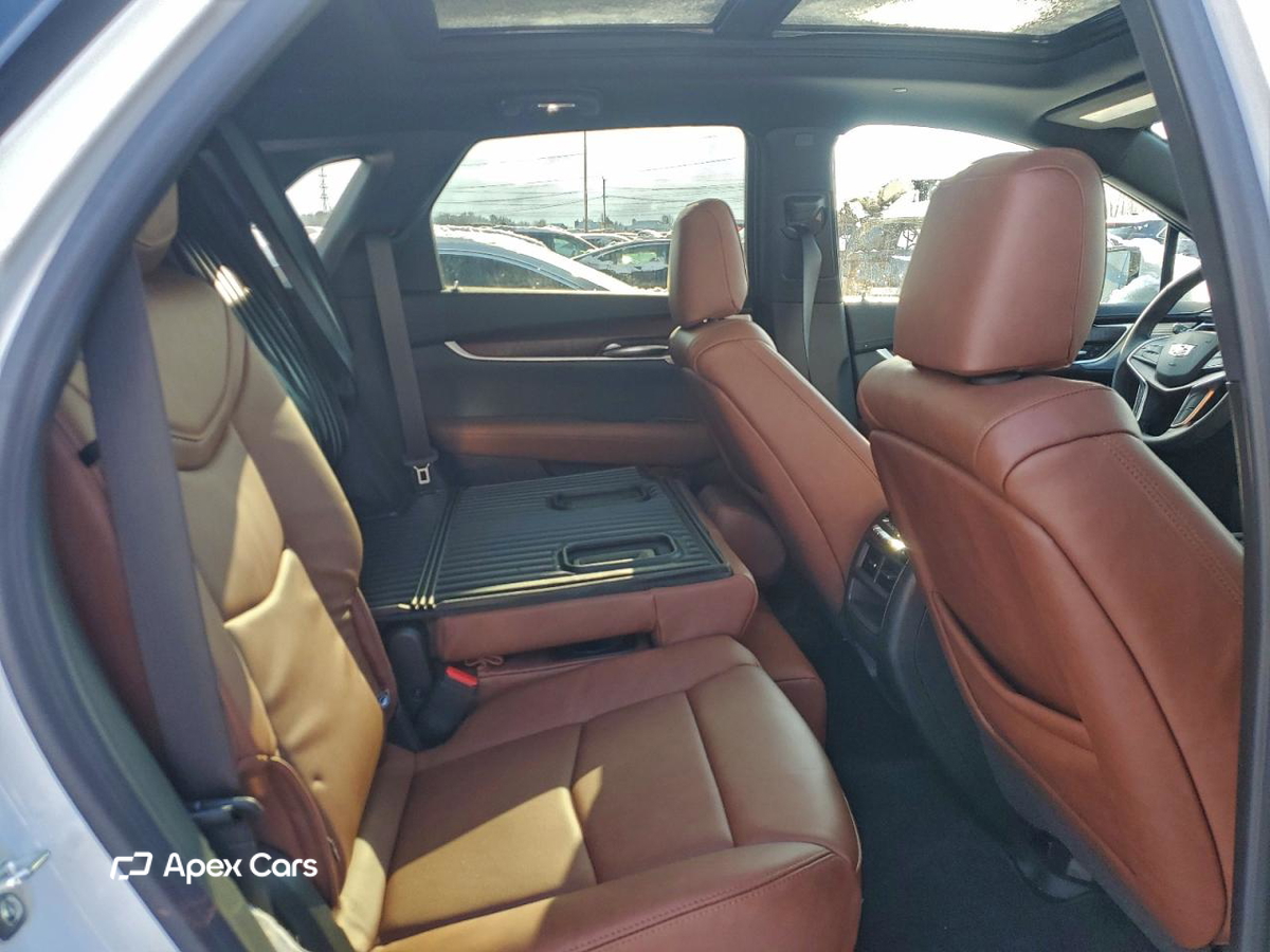 Cadillac XT5 2025