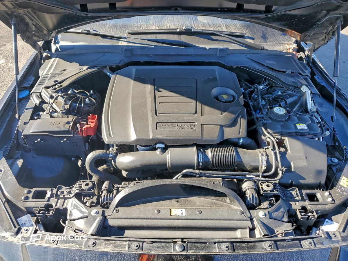 Jaguar XE 2018