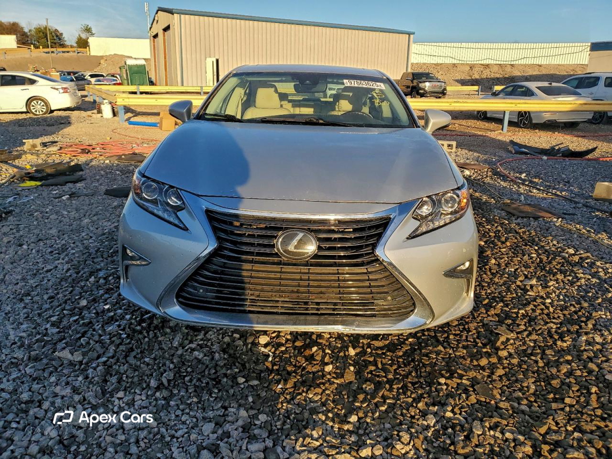 Lexus ES 2016