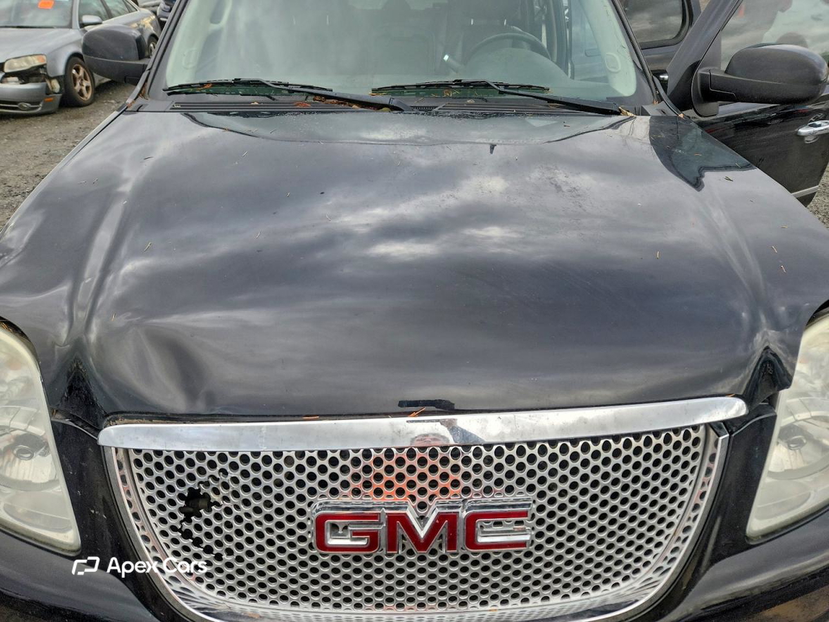GMC Yukon 2011