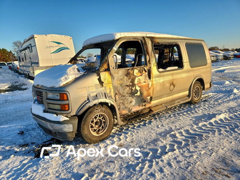 GMC Savana 2001 - Image 1 of 12