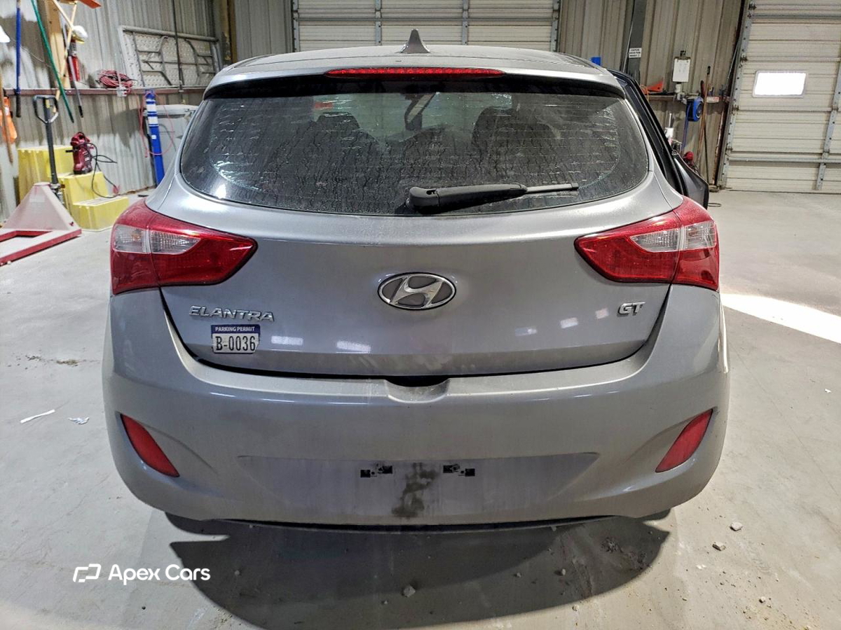 Hyundai Elantra 2013