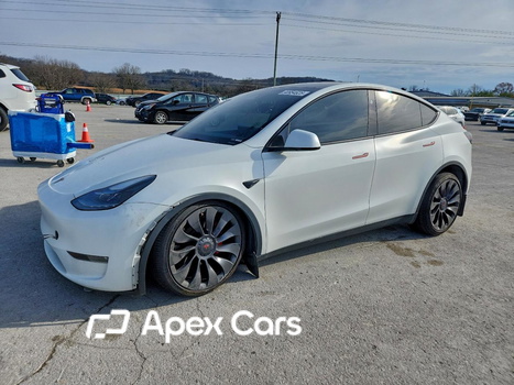 Tesla Model Y 2023 - Image 1 of 14