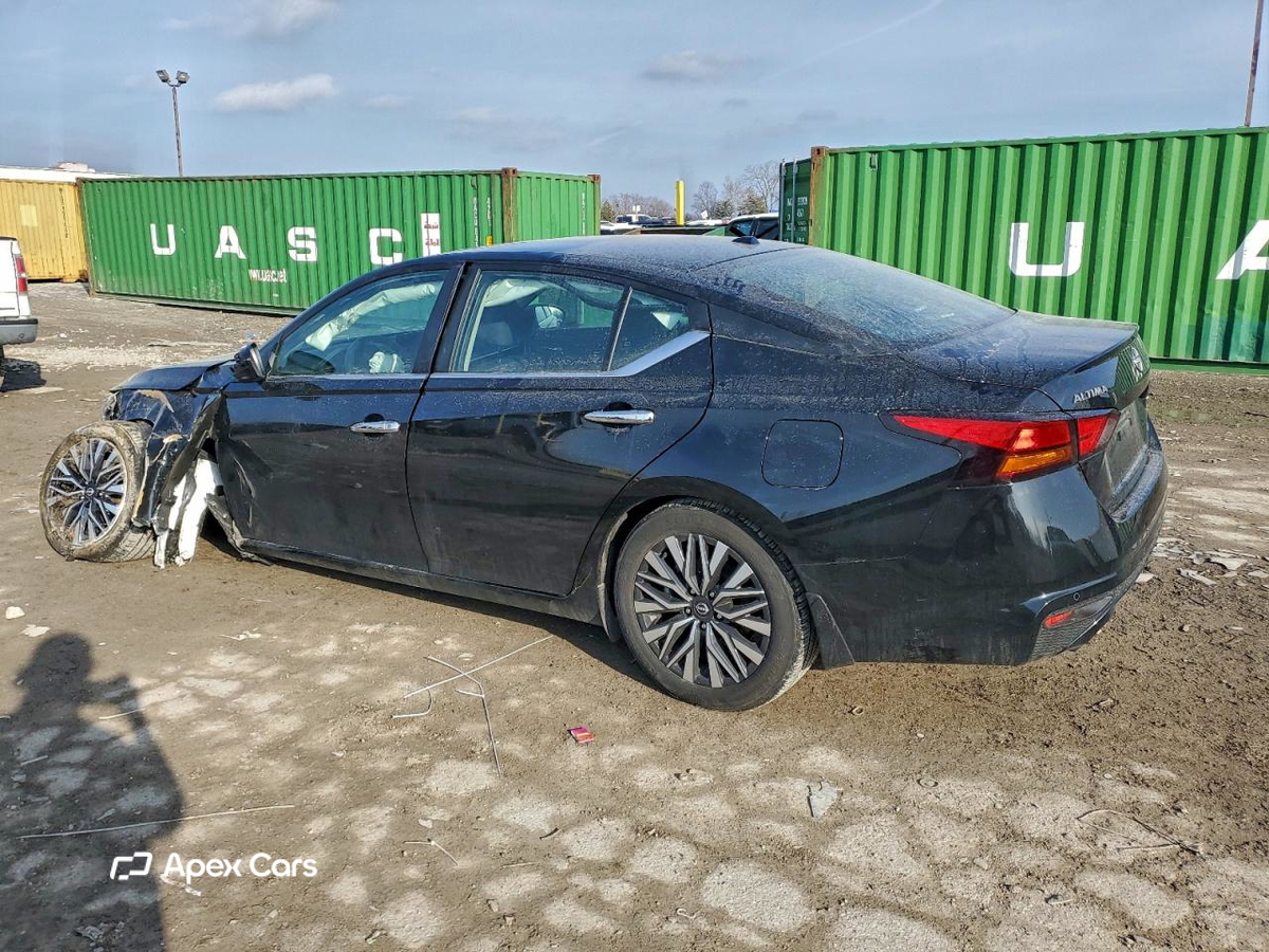 Nissan Altima 2024