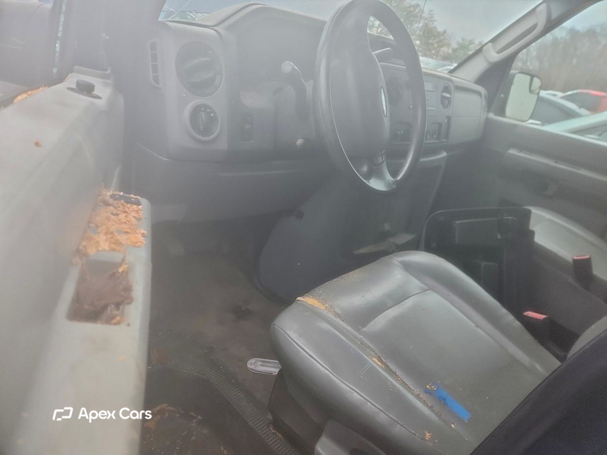 Ford Econoline 2014