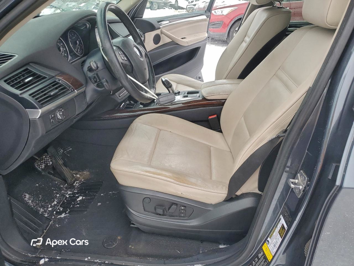 BMW X5 2011