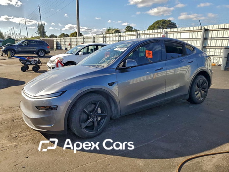 Tesla Model Y 2026 - Zdjęcie 1 z 13
