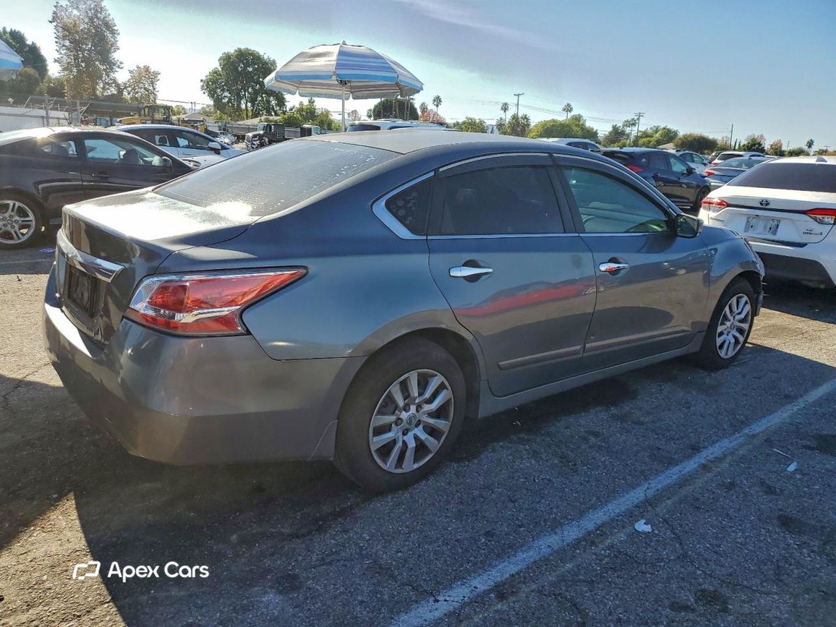 Nissan Altima 2015