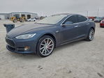 Tesla Model S 2015