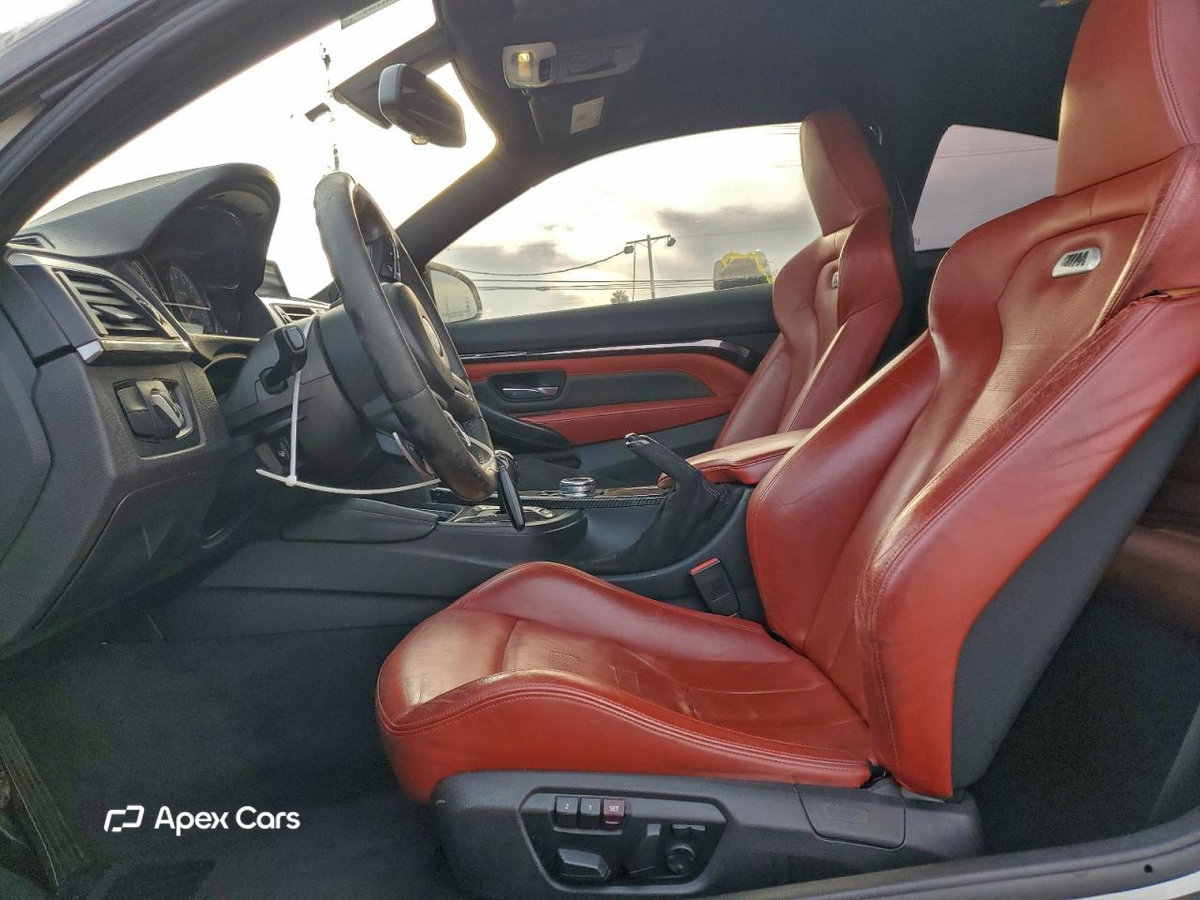 BMW M4 2015
