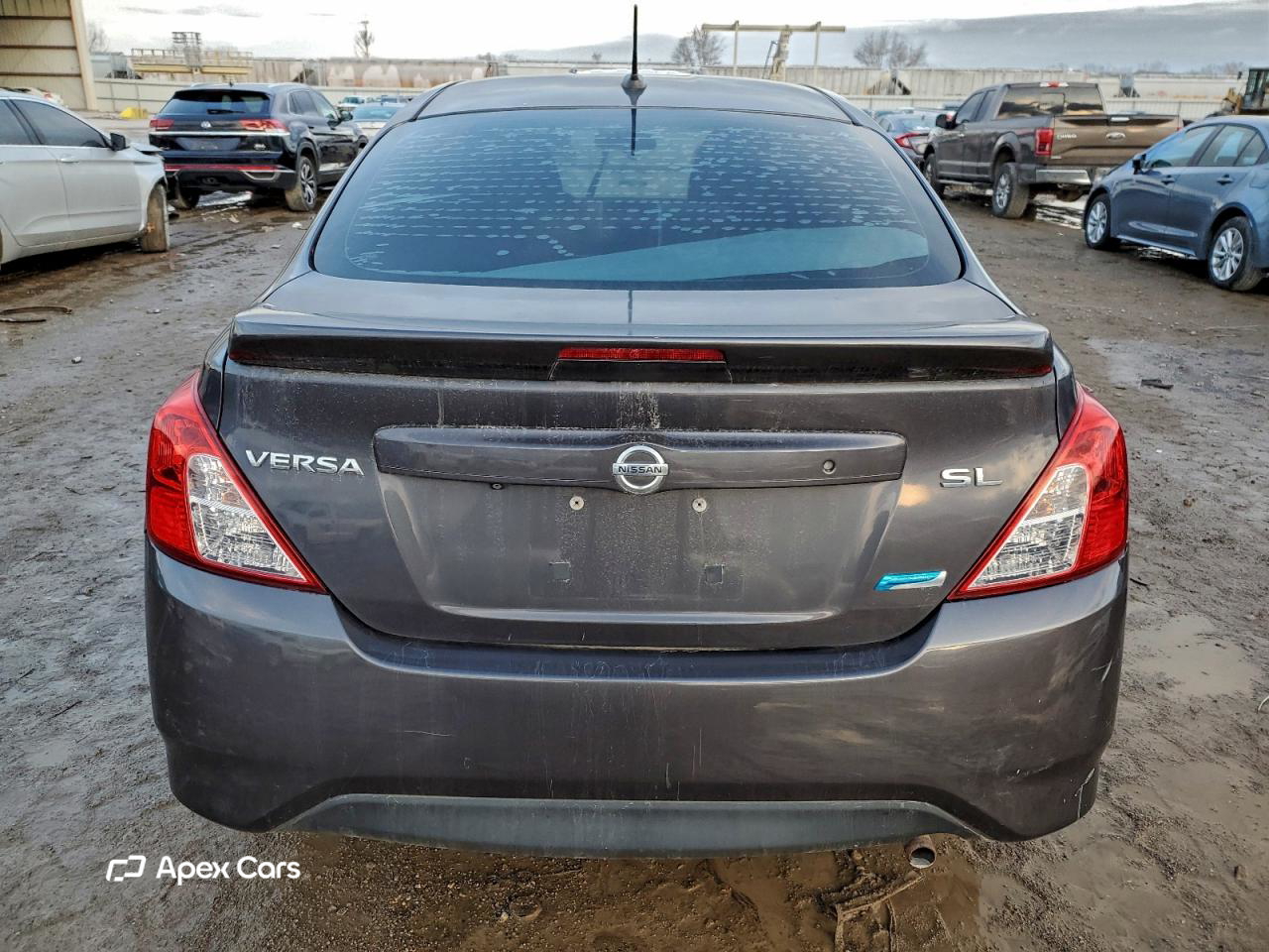 Nissan Versa 2015