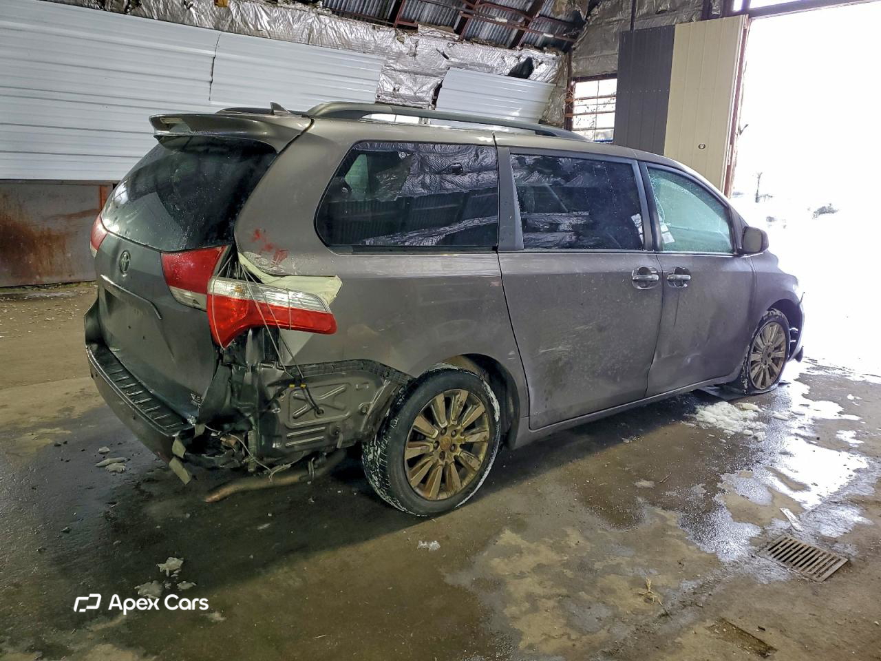 Toyota Sienna 2011