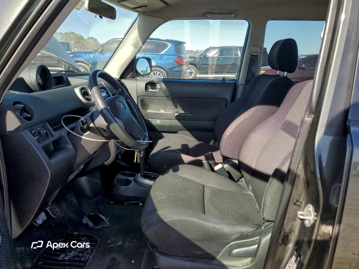 Scion xB 2005