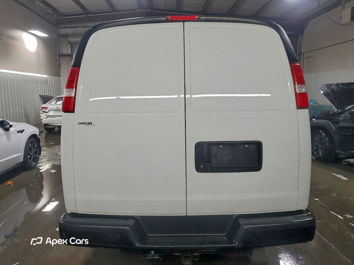 GMC Savana 2020