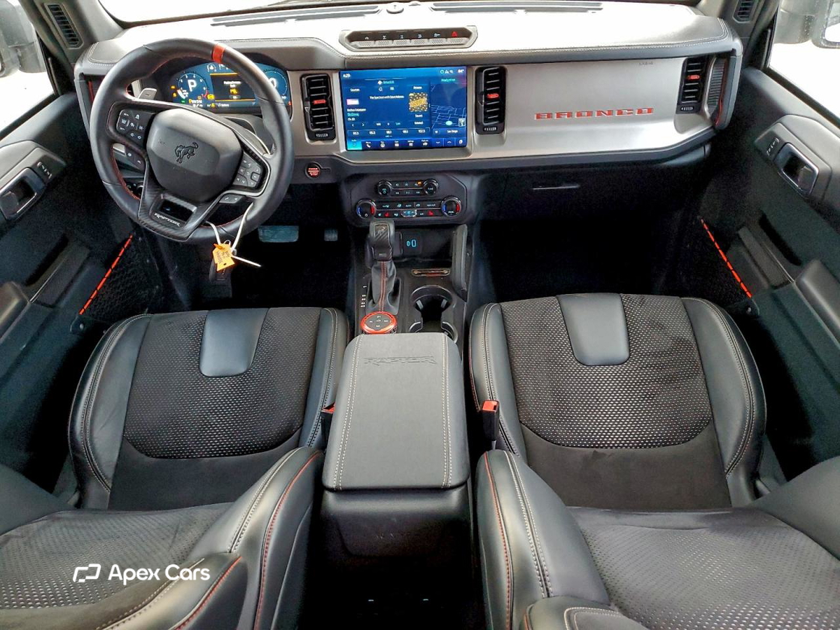 Ford Bronco 2024
