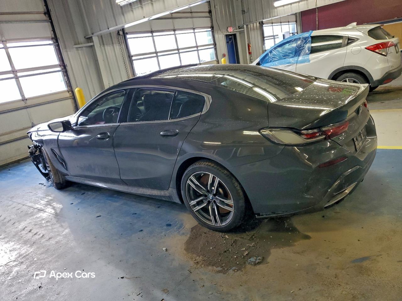 BMW Series 8 2022