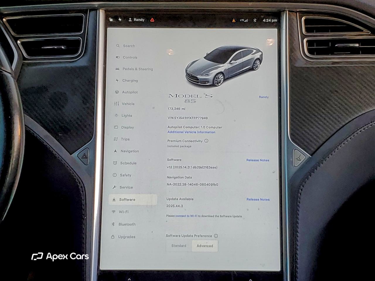 Tesla Model S 2015