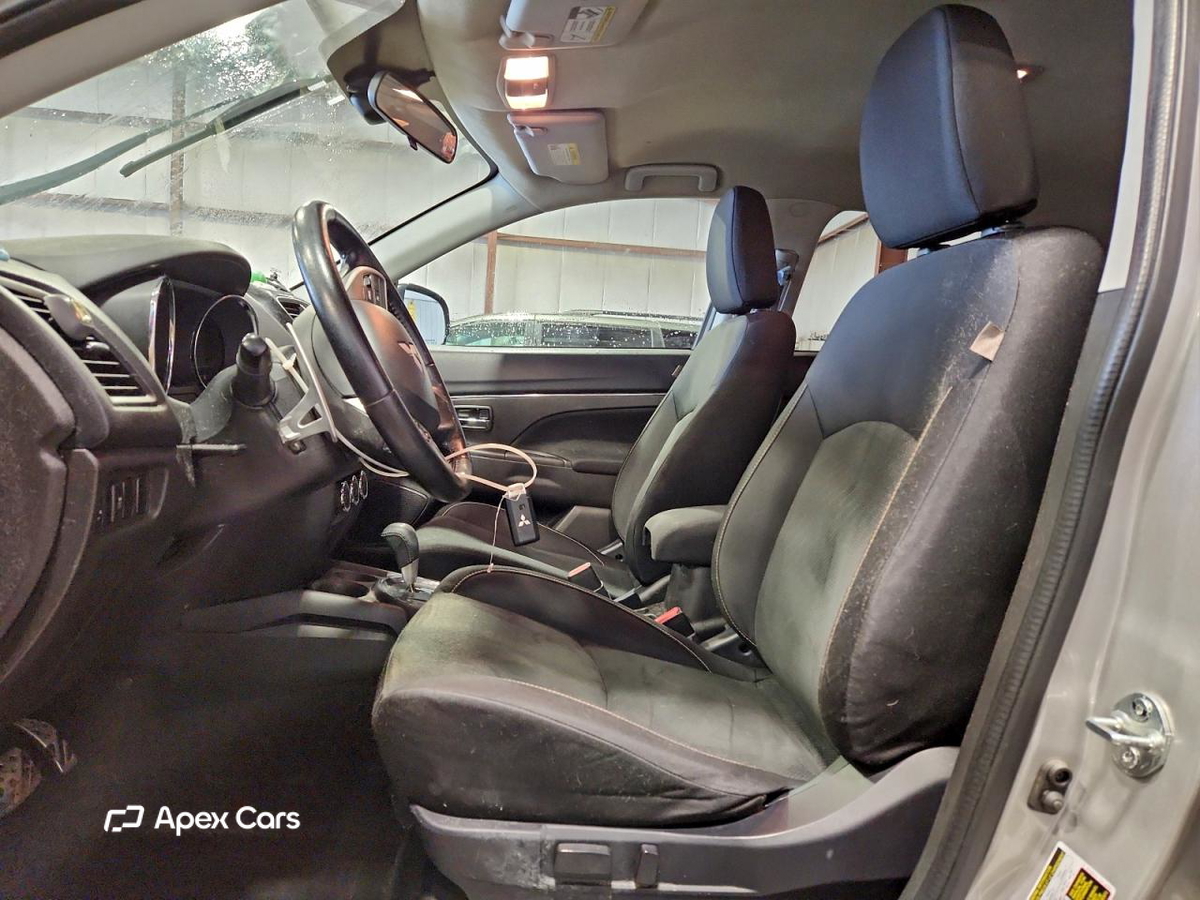 Mitsubishi Outlander 2015