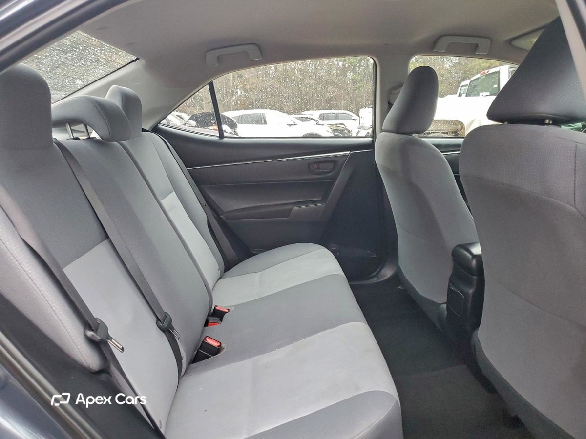 Toyota Corolla 2015