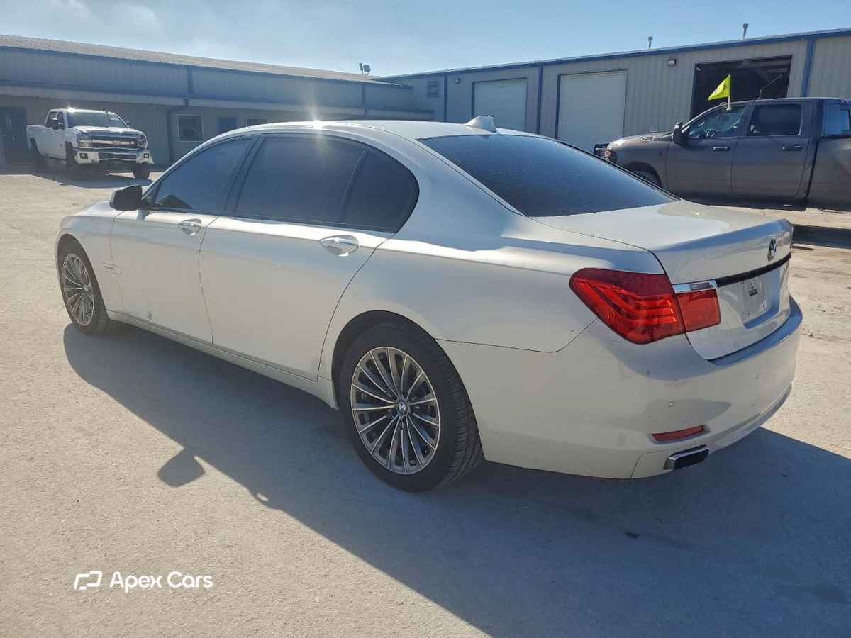 BMW Series 7 2009