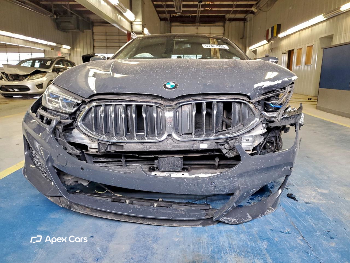 BMW Series 8 2022